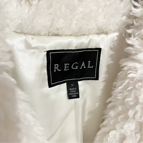 Regal Faux Fur Ivory Curly Faux Lamb Balmacaan Coat. Size 1X. - Picture 7 of 10